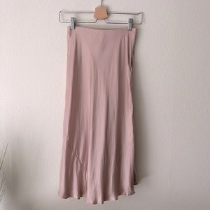 Aritzia Wilfred Only Slip Skirt